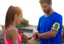 Zaawansowane funkcje zegarków sportowych: GPS, pulsometr, analiza tempa i inne cechy przydatne dla biegaczy